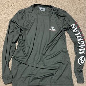 Magellan Outdoors Green Long Sleeve Shirt
